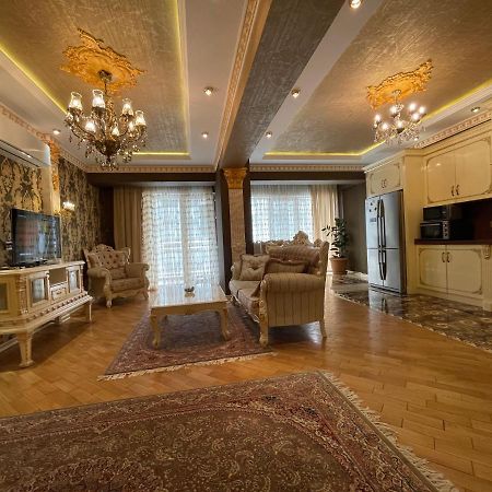 Park Azure Louvre Apartment Баку Екстер'єр фото