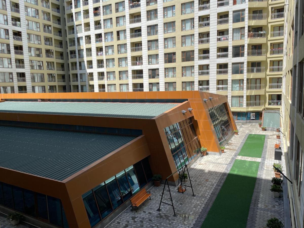 Park Azure Louvre Apartment Баку Екстер'єр фото