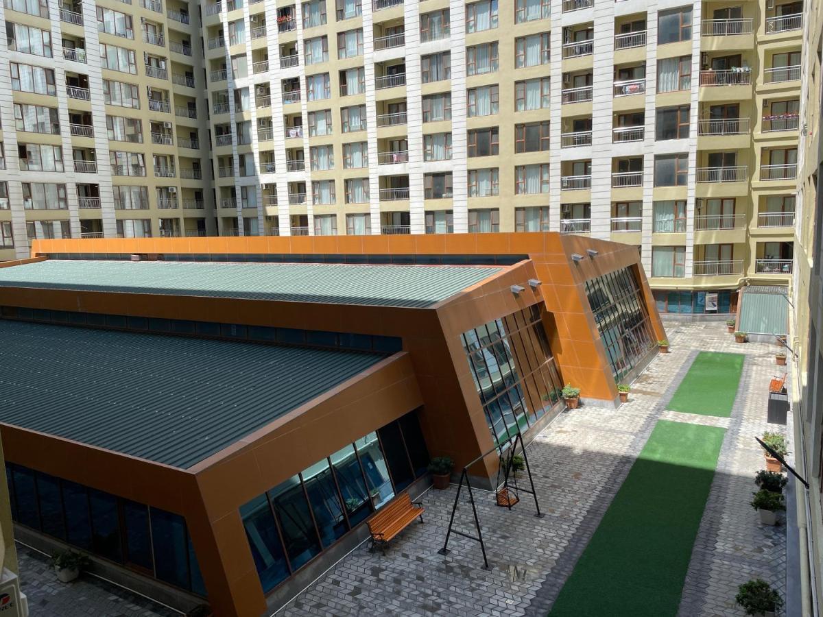 Park Azure Louvre Apartment Баку Екстер'єр фото