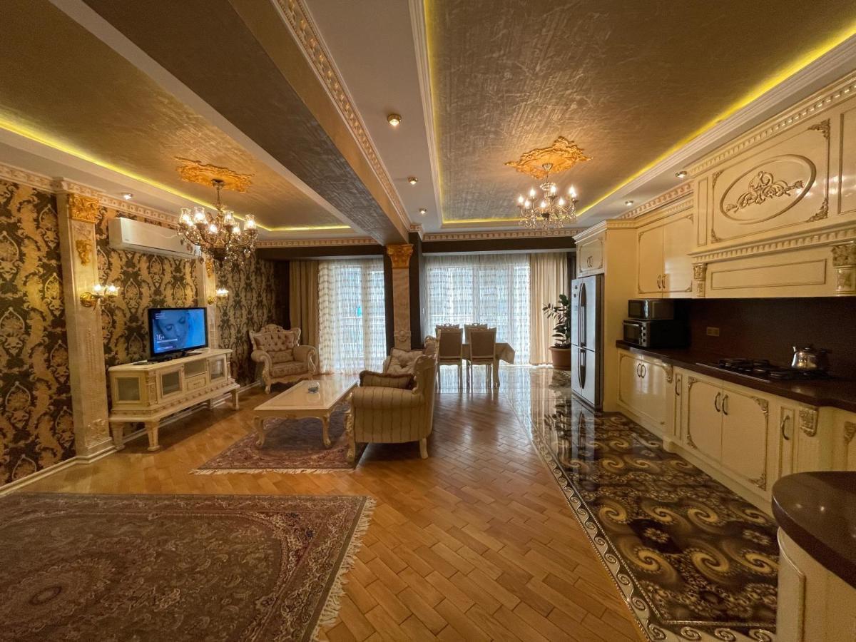 Park Azure Louvre Apartment Баку Екстер'єр фото