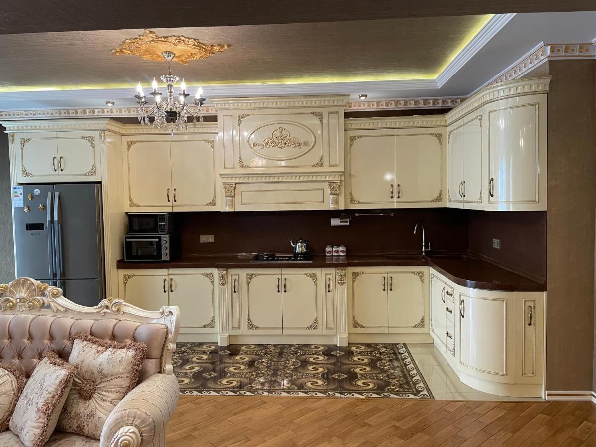Park Azure Louvre Apartment Баку Екстер'єр фото