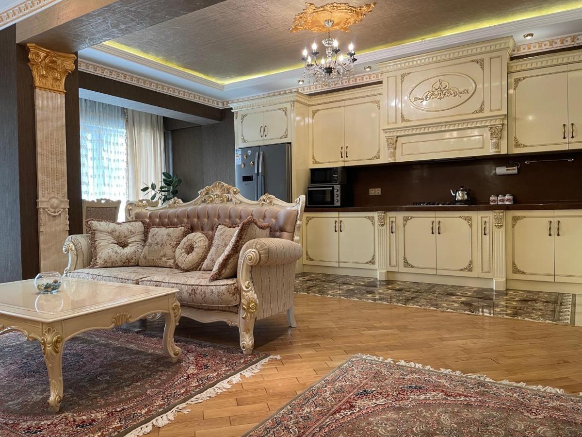 Park Azure Louvre Apartment Баку Екстер'єр фото