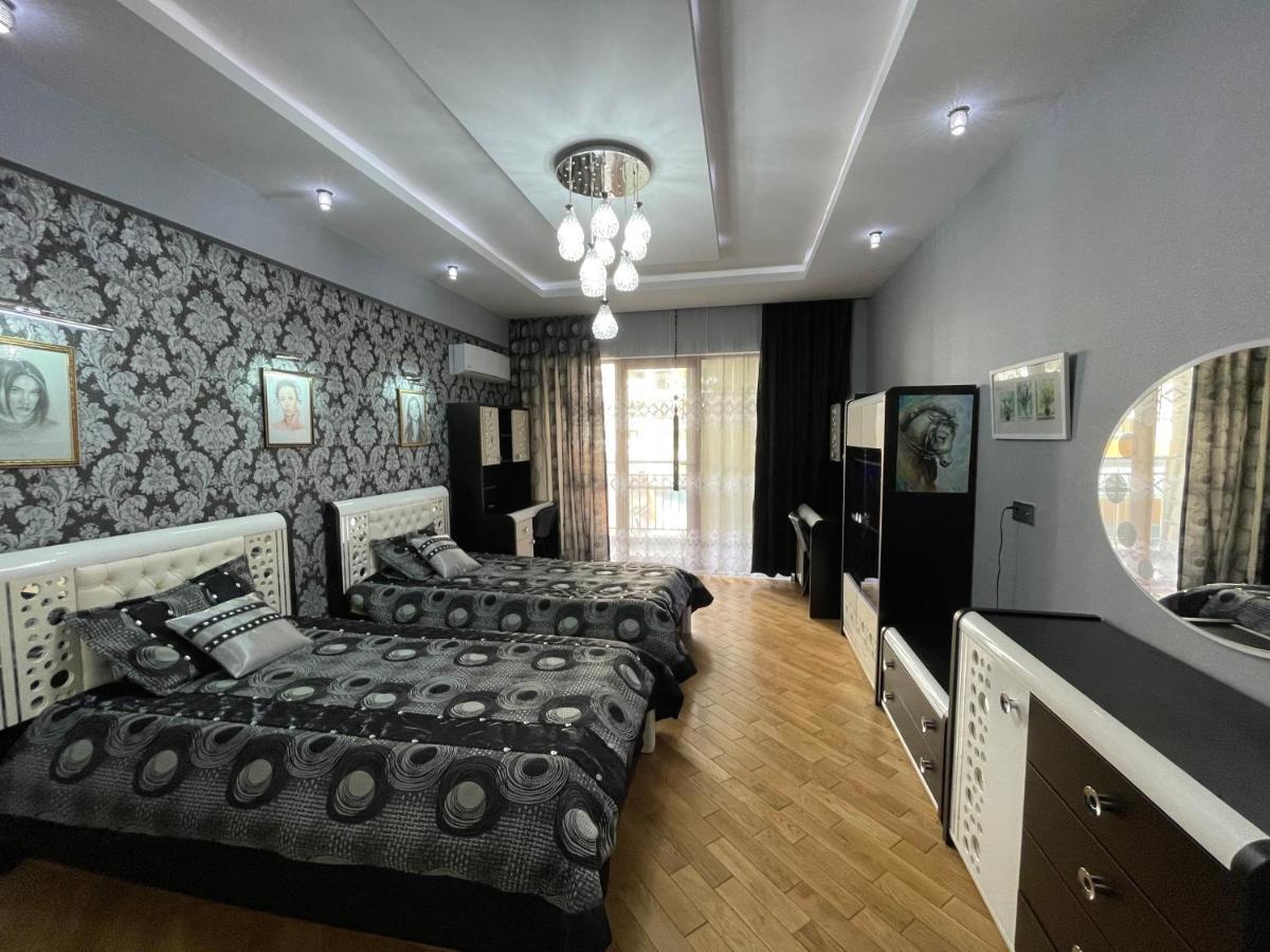 Park Azure Louvre Apartment Баку Екстер'єр фото